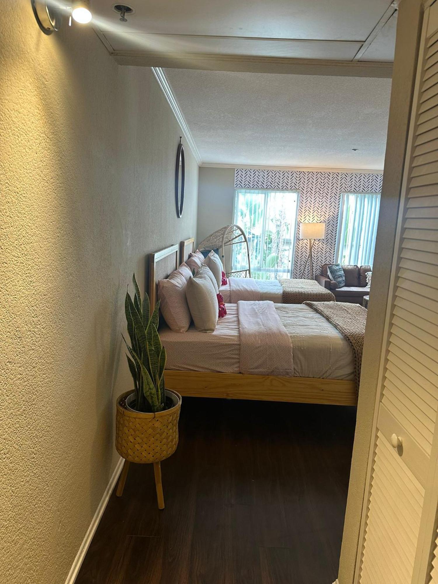 Loft Apartments At Hollywood Free Parking Close To Studios Universal Los Angeles Buitenkant foto