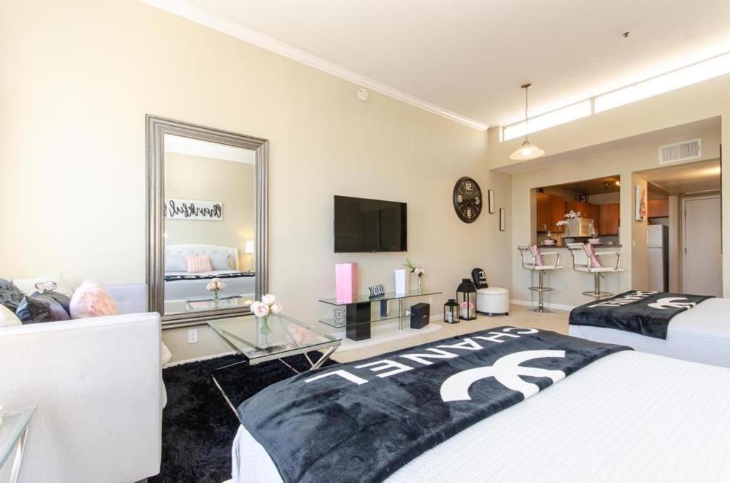 Loft Apartments At Hollywood Free Parking Close To Studios Universal Los Angeles Buitenkant foto
